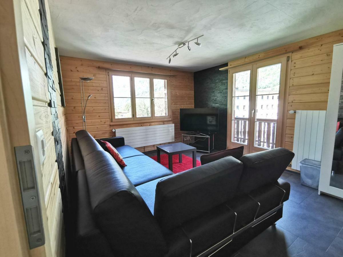 Apartments Chalet Tatyana Loèche-les-Bains Extérieur photo
