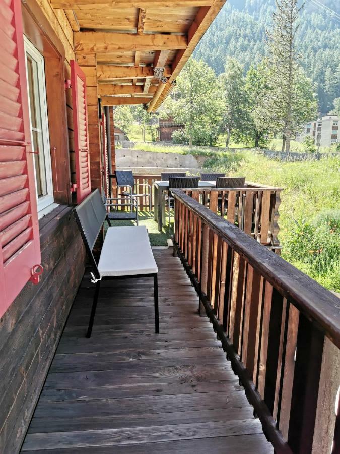 Apartments Chalet Tatyana Loèche-les-Bains Extérieur photo